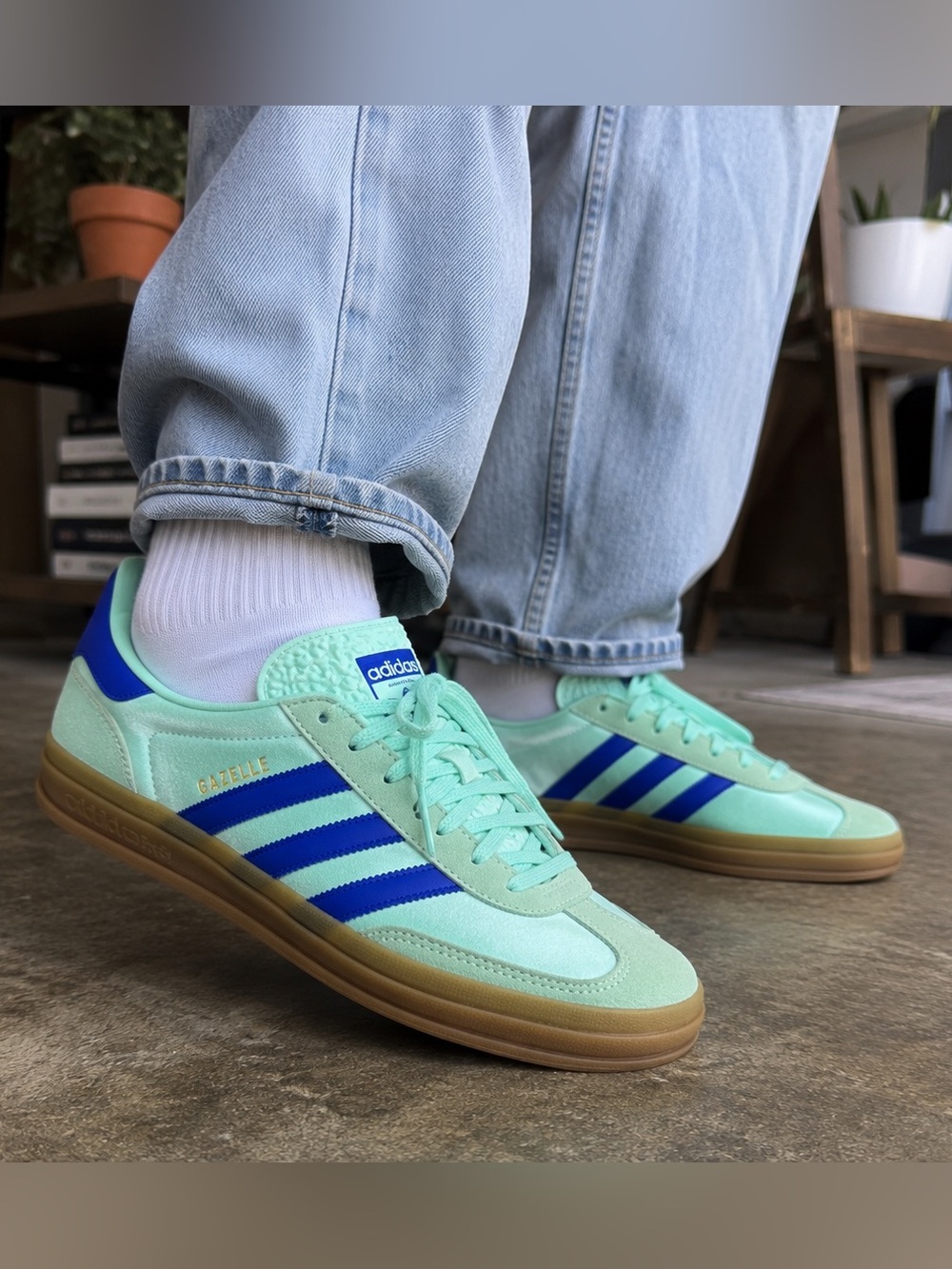 Adidas Gazelle Indoor Mint Blue Gum Sole Sneakers EU 40⅔ women’s 8.5 men’s 7